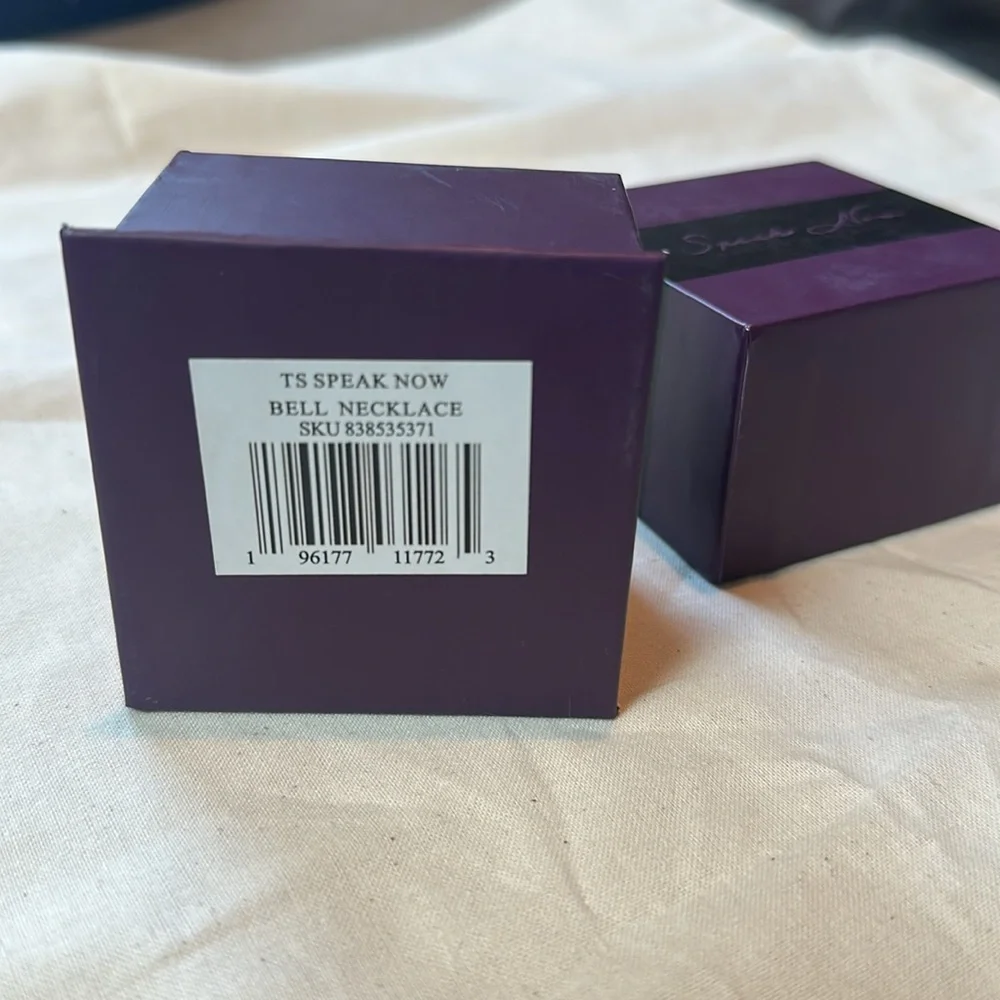 Taylor Swift Speak Now Edition Box Purple and Black